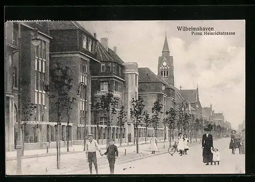 AK Wilhelmshaven, Prinz Heinrichstrasse mit Kirche