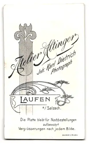 Fotografie Atelier Altinger, Laufen a. Salzach, Gutbürgerliche Dame im Kleid