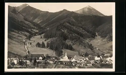 AK Hohenberg, Ortspanorama mit Bergen