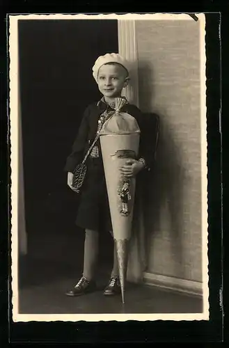 Foto-AK Junge mit Schultüte zum Schulanfang