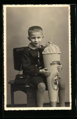 AK Junge mit Schultüte zum Schulanfang