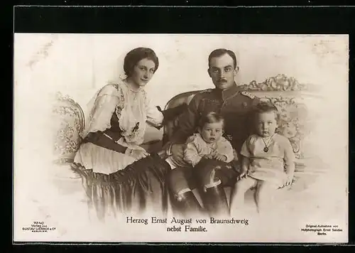 AK Herzog Ernst August von Braunschweig mit Familie