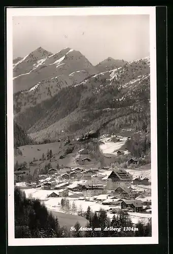 AK St. Anton am Arlberg, Ortsansicht aus der Vogelschau