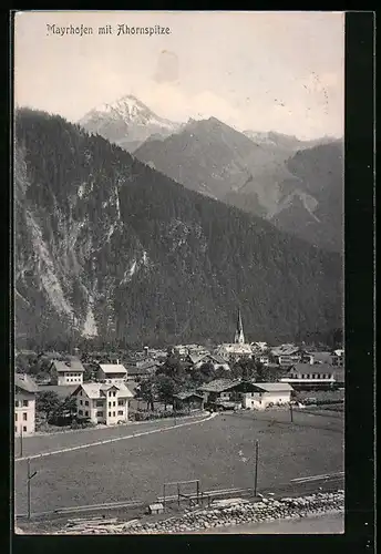 AK Mayrhofen, Ortsansicht mit Ahornspitze