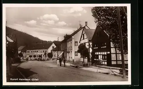 AK Heimbach / Eifel, Partie im Ort mit Hotel Eifeler Hof