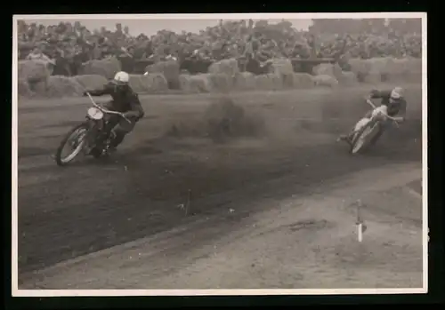 11 Fotografien Weissgärber, Senftenberg, Motorrad-Rennen auf dem Lausitzring, Speedway / Sandbahnrennen DDR