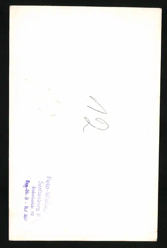 18 Fotografien Weissgärber, Senftenberg, DDR-Motorradrennen Lausitzring, Speedway / Sandbahnrennen mit Seitenwagen 33