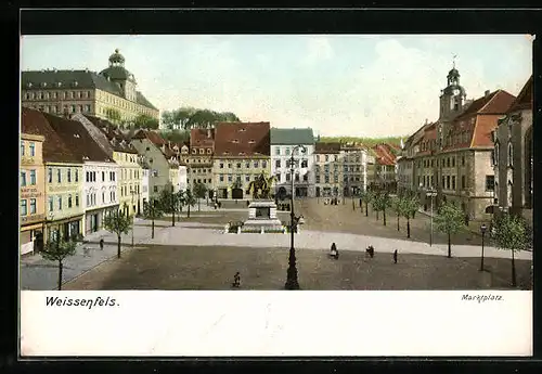 AK Weissenfels, Blick auf den Marktplatz mit Reiterdenkmal