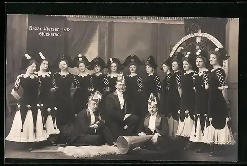 AK Viersen, Bazar 1912, Gruppenfoto Glücksrad