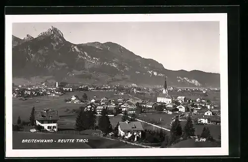AK Breitenwang-Reutte, Panoramablick auf die Ortschaft