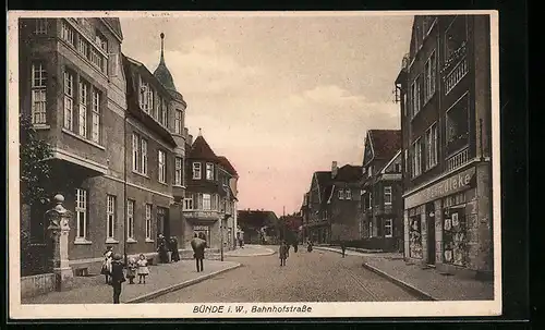 AK Bünde i. W., Blick in die Bahnhofstrasse