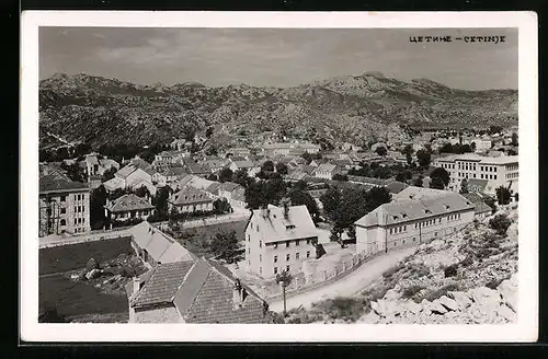 AK Cetinje, Blick auf die Stadt mit Neubauhäusern