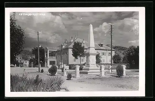 AK Cetinje, Partie am Obelisk mit Blick zum Königspalast