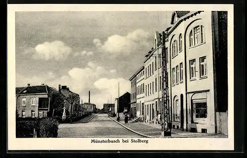 AK Münsterbusch bei Stolberg, Strassenansicht mit Tankstelle - Zapfsäule