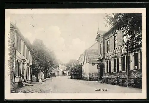 AK Waldbroel, Strassenpartie mit Kaiserliches Postamt