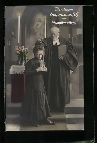 AK Pfarrer segnet Konfirmandin