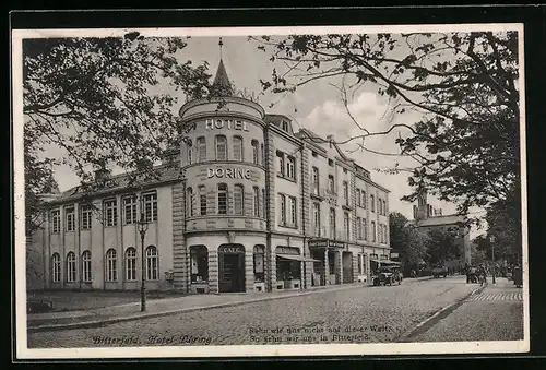 AK Bitterfeld, Strassenpartie mit Hotel Döring