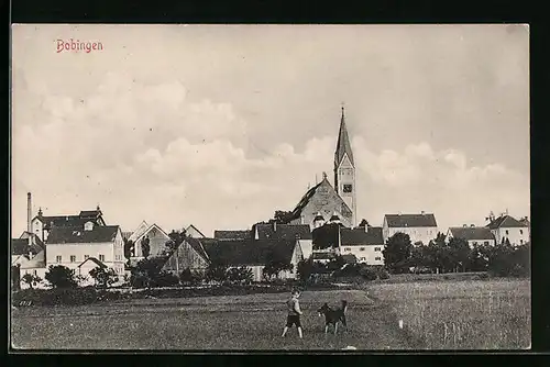 AK Bobingen, Junge mit Hund, Kirche im Hintergrund