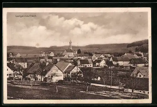 AK Langenneufnach, Ortsansicht mit Gotteshaus