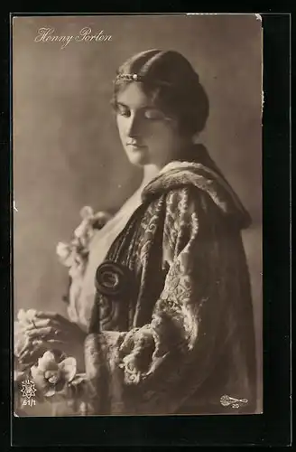 AK Schauspielerin Henny Porten in einer Filmszene