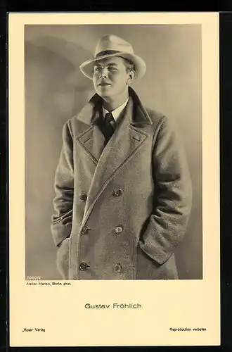 AK Schauspieler Gustav Fröhlich mit Mantel und Hut