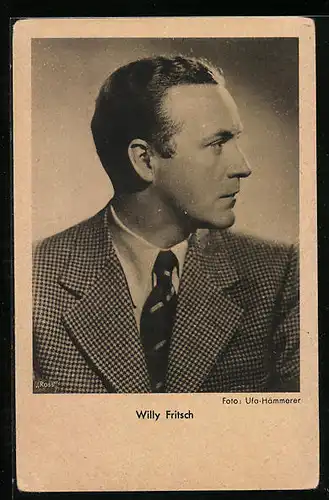AK Schauspieler Willy Fritsch zur Seite schauend