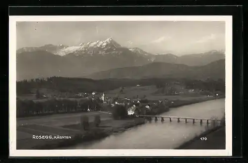 AK Rosegg, Ortspartie mit Fluss und Berg