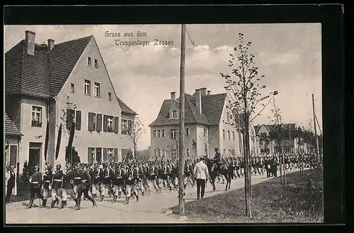 AK Zossen, Marschierende Soldaten im Truppenlager