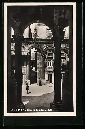 AK Split, Ulaz u Stolnu Crkvu