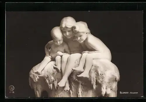 AK Brunnen von Blondat, Kindergruppe