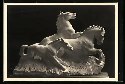 AK Skulptur Drei Pferde von Hans Haffenrichter