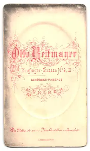 Fotografie Otto Breitmayer, München, Kaufinger-Strasse 9, bürgerliche Dame mit Ohring und Haarnetz