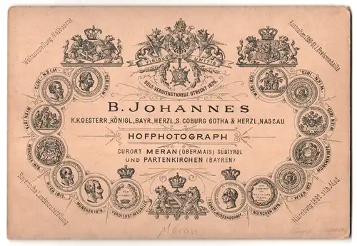 Fotografie B. Johannes, Meran, Ansicht Meran, Blick auf die Stadt mit der Kirche