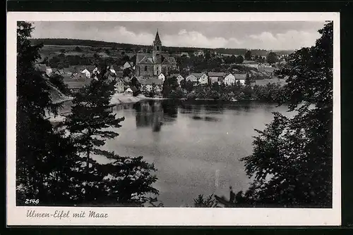 AK Ulmen / Eifel, Blick auf die Kirche mit Maar