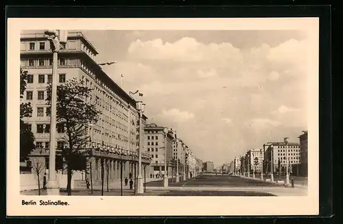AK Berlin, Blick auf die Stalinallee