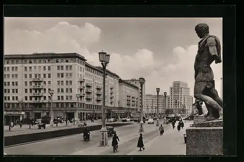 AK Berlin, Blick auf die Stalinallee