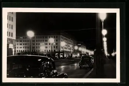 AK Berlin, Stalinallee bei Nacht