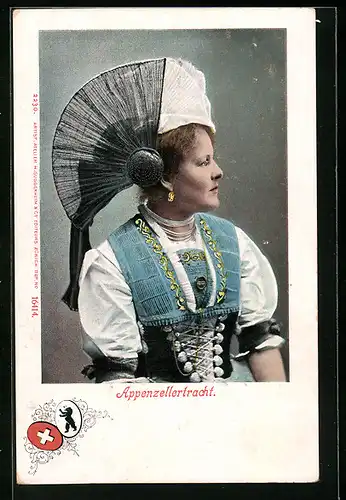 AK Dame in Appenzellertracht mit Schmuck