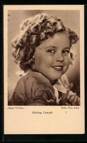 AK Schauspielerin Shirley Temple mit niedlichem Lächeln