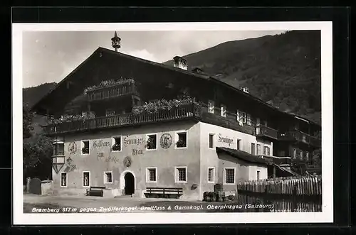 AK Bramberg /Oberpinzgau, Gasthaus-Pension zum Senninger-Bräu gegen Zwölferkogel, Breitfuss & Gamskopf