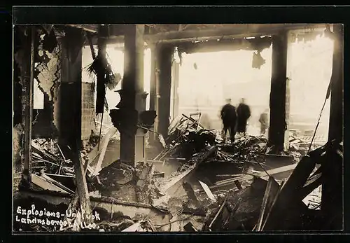 Foto-AK Berlin-Lichtenberg, Explosions-Unglück 1928, Wohnhaus Landsberger Allee