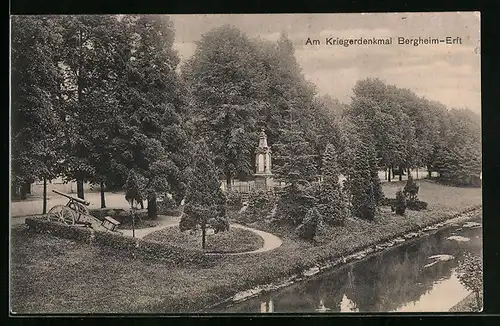 AK Bergheim /Erft, Kriegerdenkmal mit Kanone und Anlagen