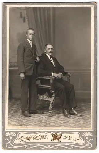 Fotografie Friedrich Eglseer, St. Pölten, Schiessstattpromenade 23, eleganter Herr mit Schnauzbart und sein Sohn