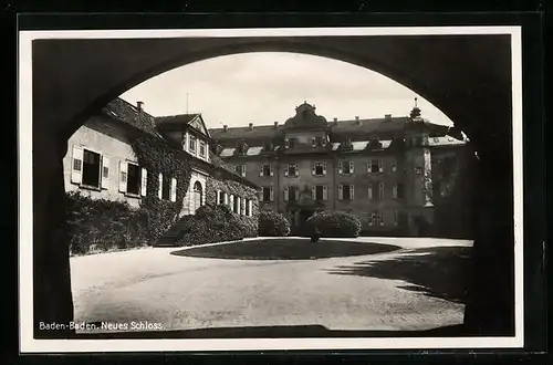AK Baden-Baden, Hof im neuen Schloss