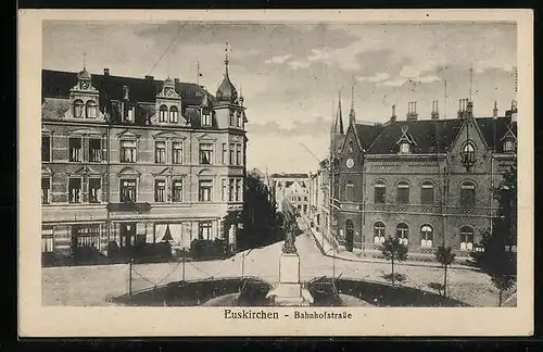 AK Euskirchen, Bahnhofstrasse mit Denkmal