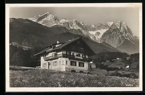 AK Garmisch /Bayerisches Hochgebirge, Hotel-Pension Hausberg am Wintersportplatz