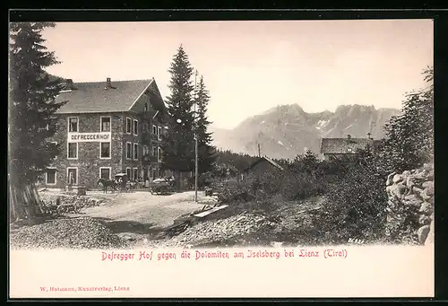 AK Lienz, Defregger Hof gegen die Dolomiten am Iselsberg