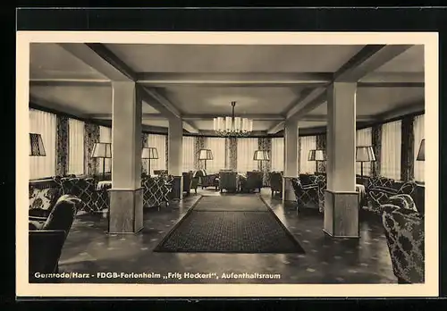AK Gernrode /Harz, FDGB-Ferienheim Fritz Heckert, Aufenthaltsraum, Innenansicht