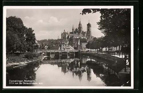 AK Sigmaringen, Blick von der Donaustrasse zum Schloss