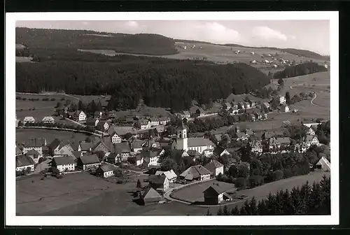 AK Lenzkirch im Schwarzwald, Totalansicht von einem Berg aus